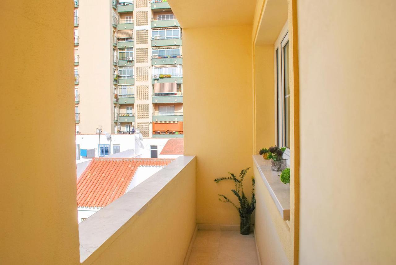 Homely Malaga Malagueta Junto Al Mar, Parking Privado Bajo Suplemento Exterior photo