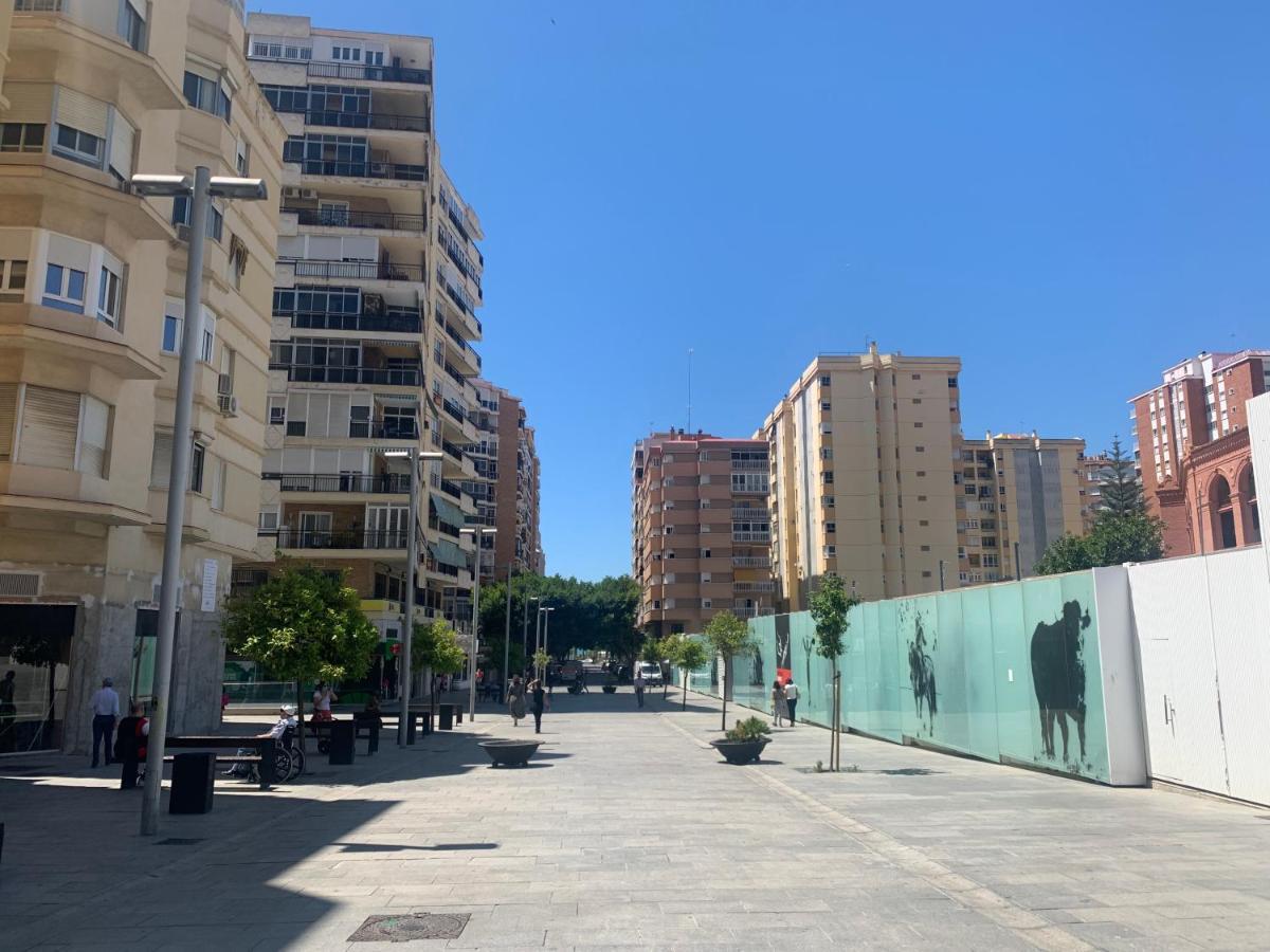 Homely Malaga Malagueta Junto Al Mar, Parking Privado Bajo Suplemento Exterior photo